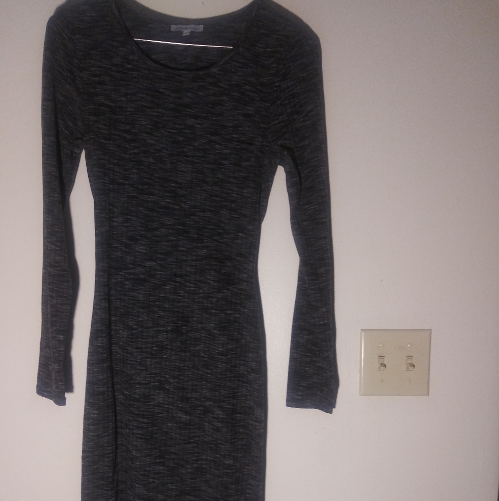 Dress - Picture 2 of 5